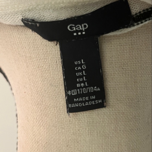 GAP Cream and Black Striped V-Neck Sweater - Picture 6 of 6